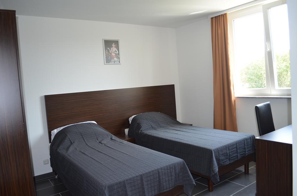 Zwei Raben Pension Mainz Room photo
